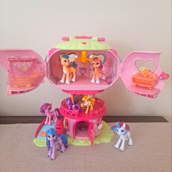 My Little Pony Ponyville Pinky Pie's Balloon House By Hasbro 2006 Plus 7 Ponies - Picture 1 of 13